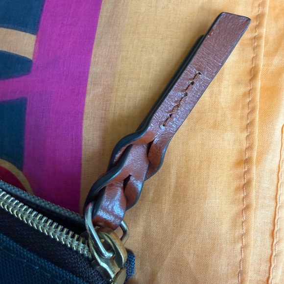 Dooney & Bourke Classic Navy Blue Crossbody Bag - Picture 14 of 15